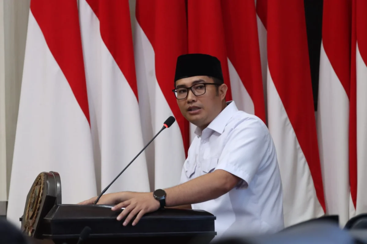 Ketua DPRD Kabupaten Bogor Sastra Winara