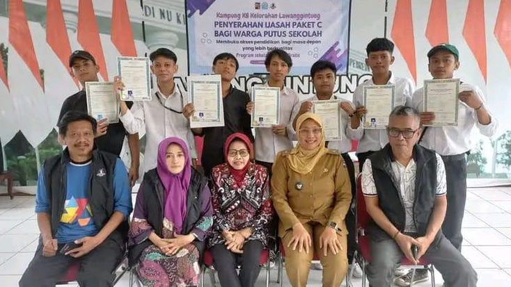 konsisten Jalankan Program Kesejahteraan Warga, Lawanggintung Raih Tiga Besar Gapura Sri Baduga