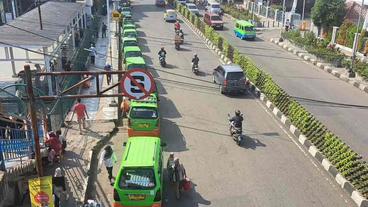 Semakin Membludak dan Bikin Kemacetan Parah, Pemkot Bogor Janji Bakal Kurangi Angkot