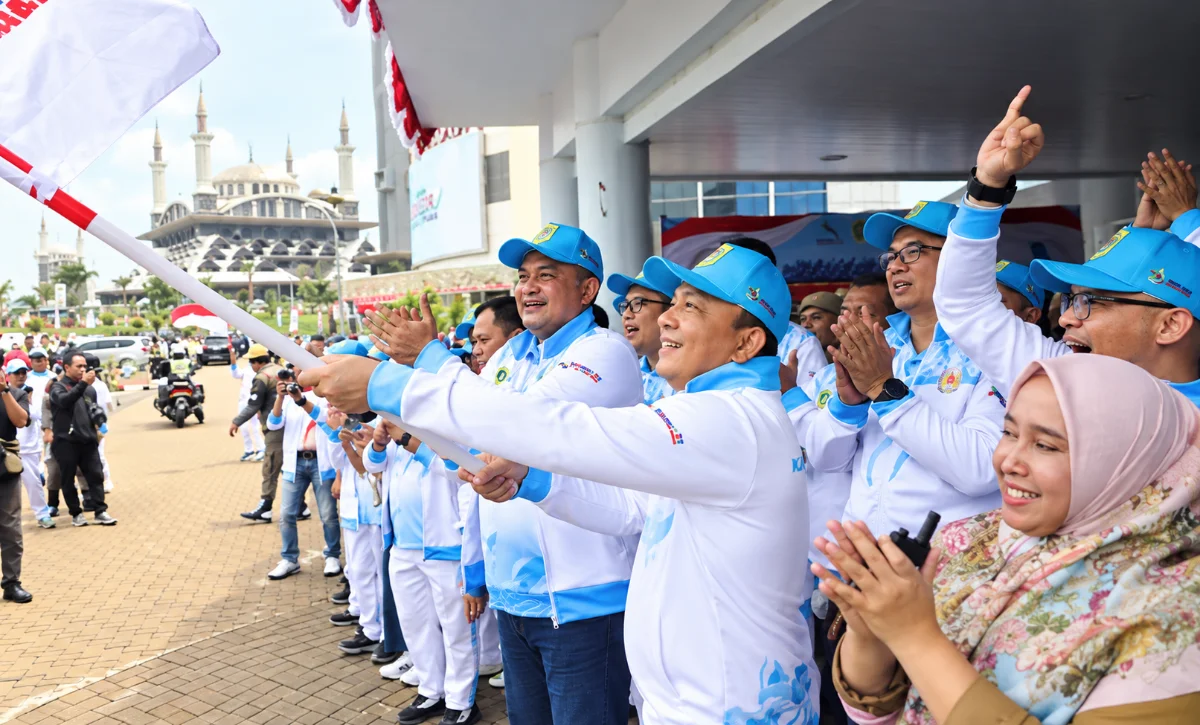 Bupati Bogor Rudy Susmanto memberikan arahan kepada 946 atlet Kabupaten Bogor saat pengukuhan kontingen Porprov XV Jawa Barat 2026