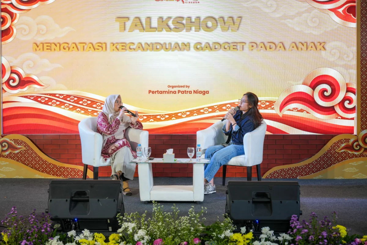 Pertamina mengedukasi orang tua di SMEXPO Cirebon 2026.