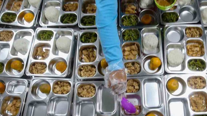 Tahun 2027, Anggaran Program MBG Resmi Ditetapkan Sebesar Rp240 Triliun