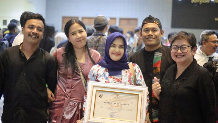 Pemkot Bogor Raih Anugerah Keterbukaan Informasi Publik 2025 dengan Predikat Informatif