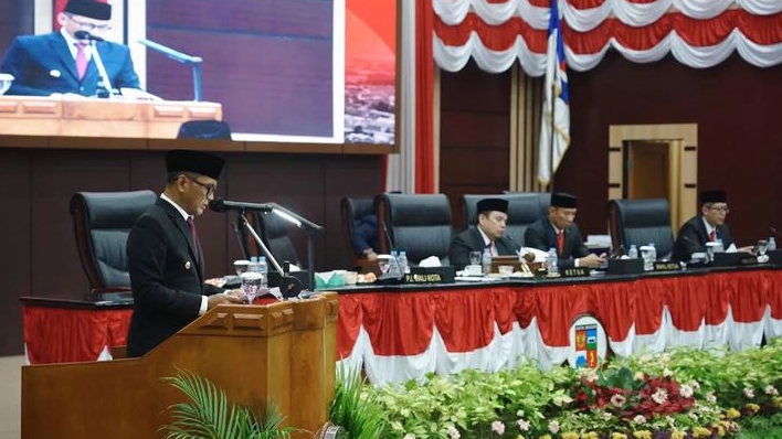 Pemkot Bogor Serahkan Draft APBD 2025 ke DPRD, Lihat Deretan Program Strategis yang Diusulkan!