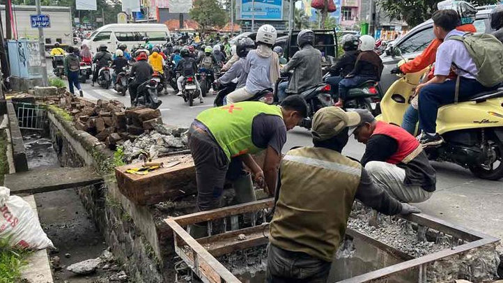 Diyakini Bisa Kurangi Masalah Kemacetan, Pelebaran Jalan Achmad Adnawijaya Bogor Terus Dikebut