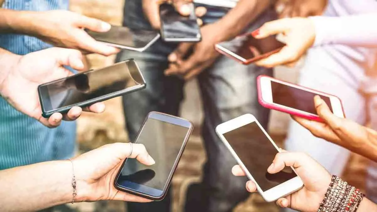 INFO! Warga Bogor Penerima Bansos Bakal Diberi Handphone Gratis oleh Pemerintah 
