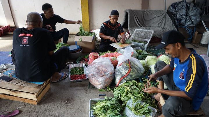 Kebakaran TPAS Galuga: Pemkot Bogor Siapkan Dapur Umum, 250 Orang Jalani Pemeriksaan
