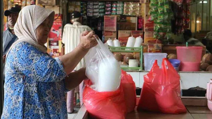 PERHATIAN! Pasar Tradisional di Kota Bogor Bakal Kurangi Penggunaan Kantong Plastik
