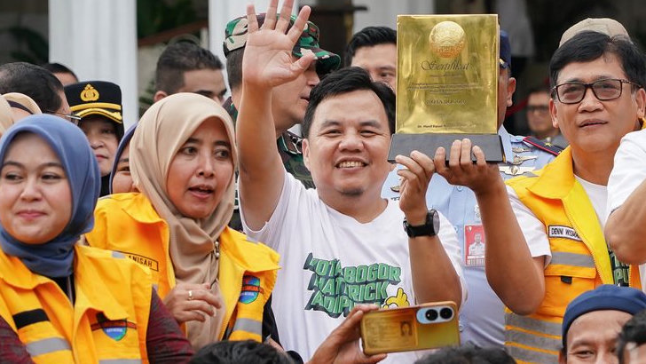 Kota Bogor Raih Sertifikat Menuju Kota Bersih 2026, Ketua DPRD Adityawarman Adil: Bukti Kolaborasi Pemerintah dan Warga
