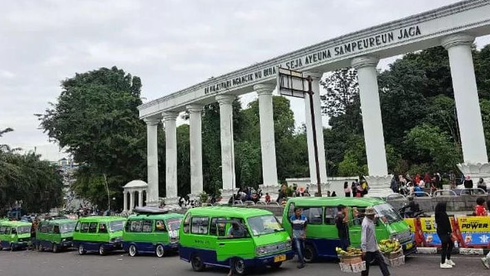 PERHATIAN! Walikota Bogor Ajak Masyarakat untuk Jangan Naik Angkot Tua