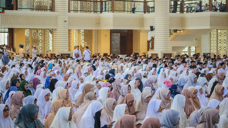 Sehari Jelang Groundbreaking PSEL, Ribuan Guru Ngaji Gelar Istighosah untuk Bogor