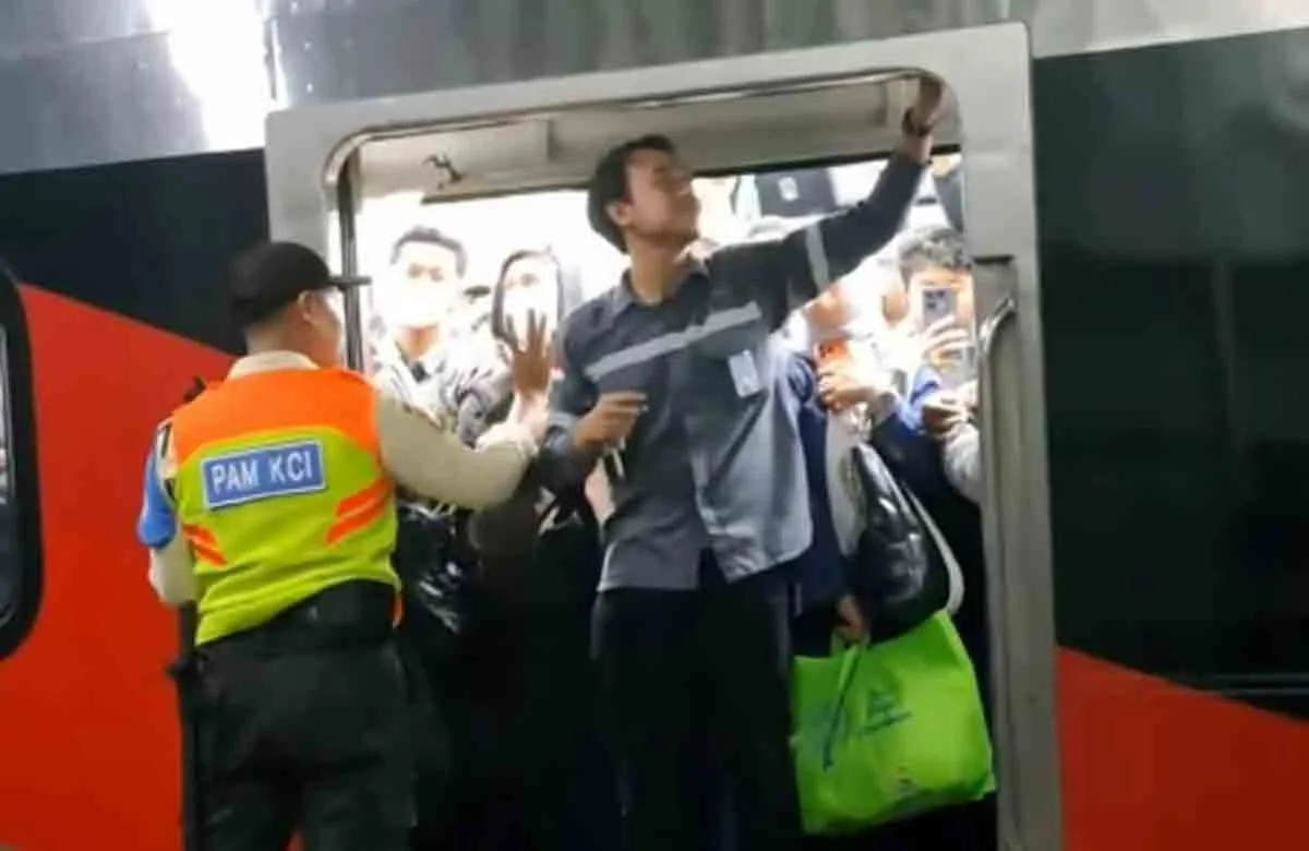Ilistrasi KRL rute Jakarta Kota ke Bogor.