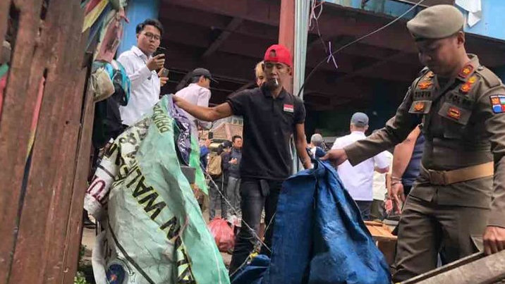 Nekat Berjualan, Dagangan PKL di Pasar Bogor Kena Angkut Petugas