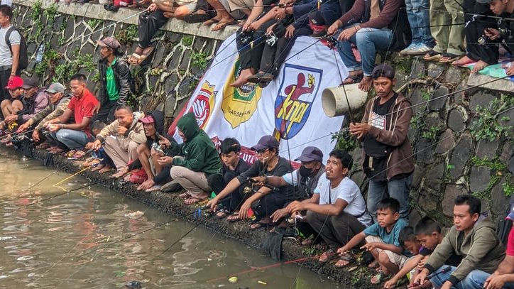 Bupati Rudy Susmanto Gelar Mancing Bareng Warga